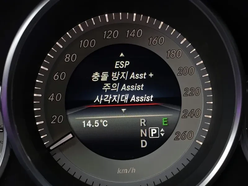 Mercedes-Benz CLS W218 Cls400, снимка 8 - Автомобили и джипове - 54956015