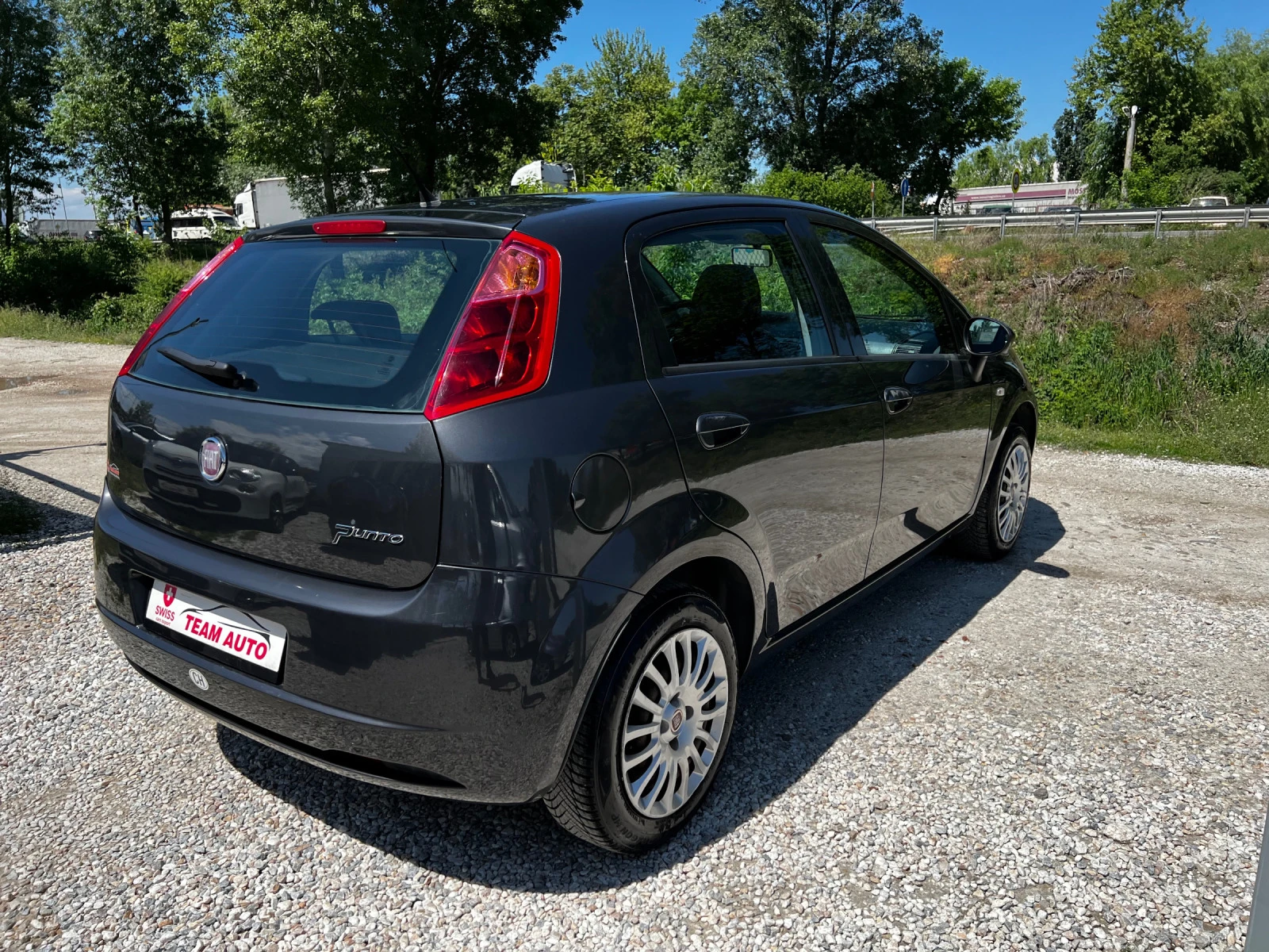 Fiat Punto 1.2I SWISS EDITION - изображение 5