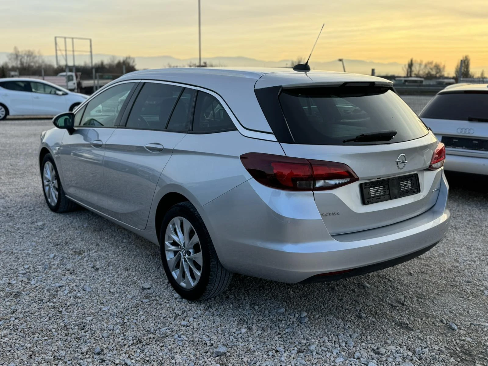 Opel Astra 1.4 METAN - изображение 6