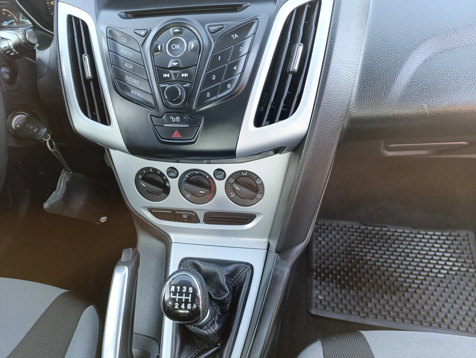 Ford Focus 2.0CDTi140.. | Mobile.bg   13