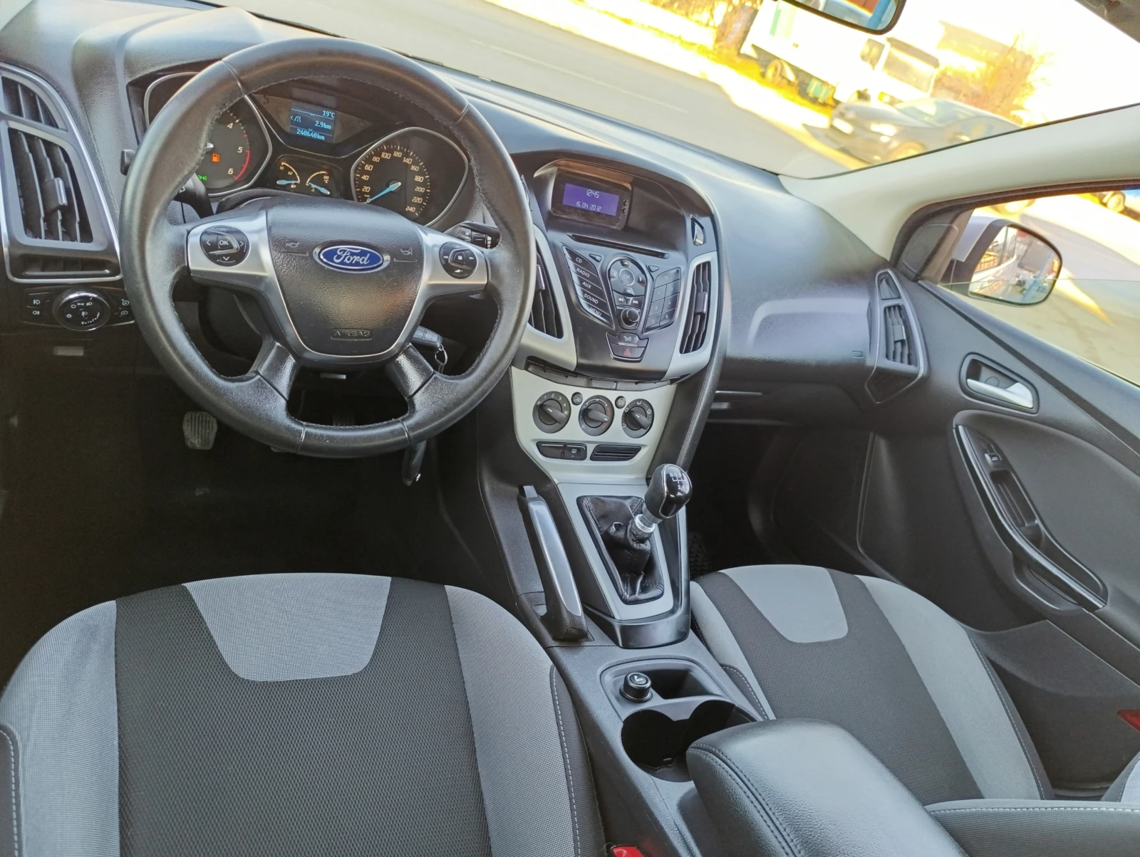 Ford Focus 2.0CDTi140.. | Mobile.bg   11