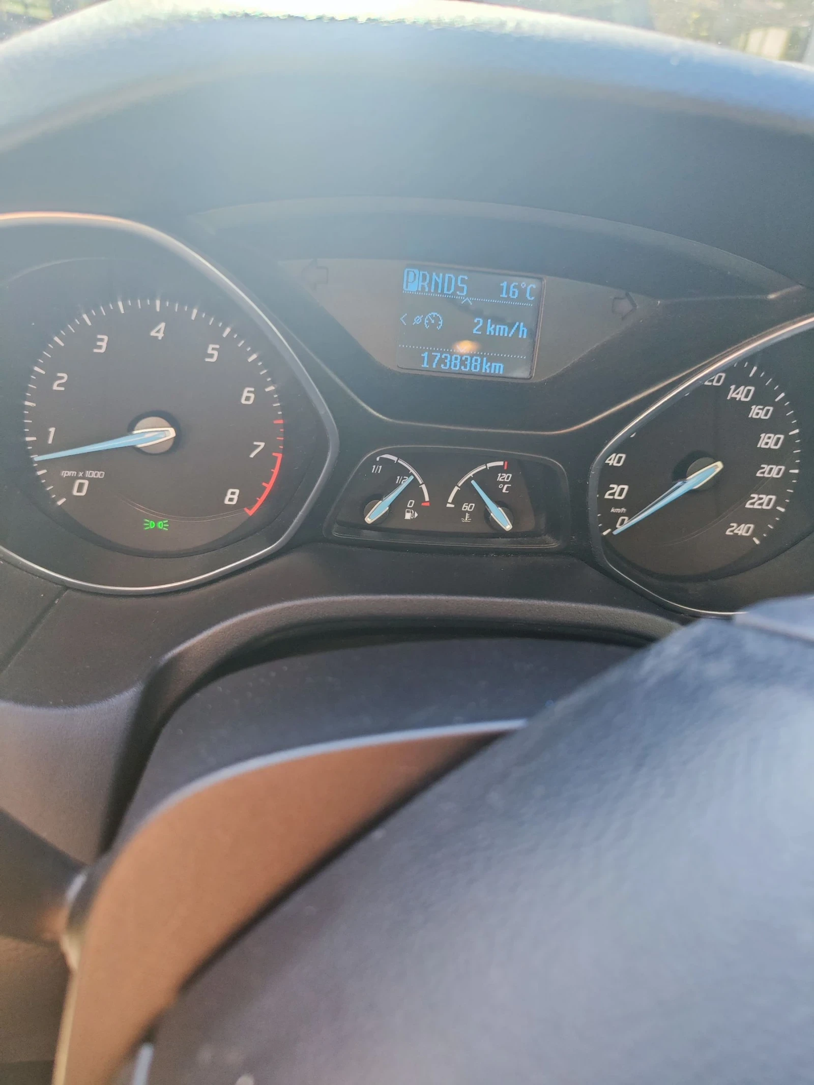 Ford Focus  - изображение 8