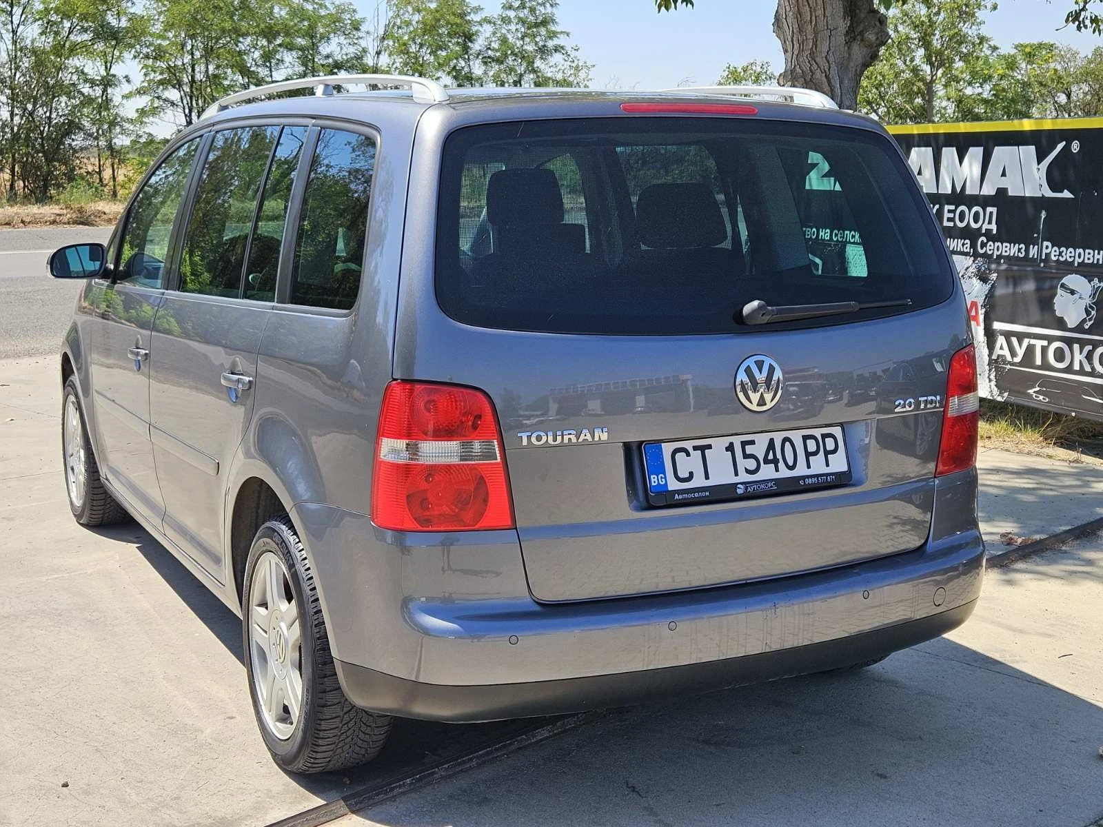 VW Touran 2.0TDI* Automat* Navi - изображение 7