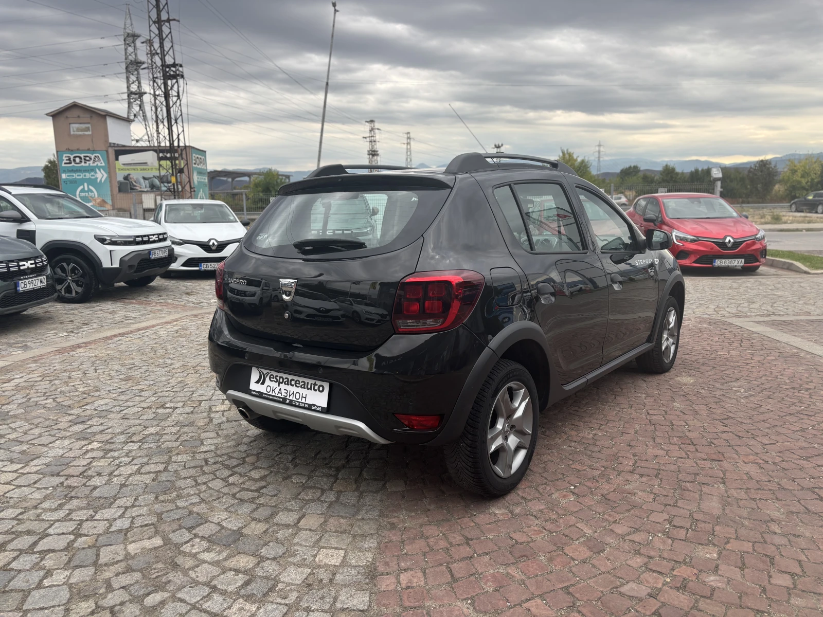 Dacia Sandero Stepway Blue dCi 95 к.с. Дизел Stop & Start BVM5 - изображение 2
