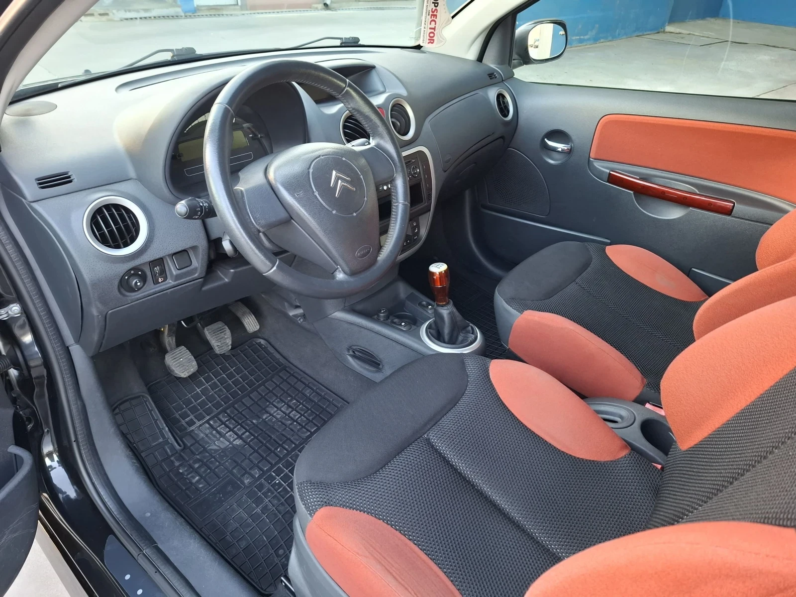 Citroen C2 1.4 HDI VTR - изображение 8