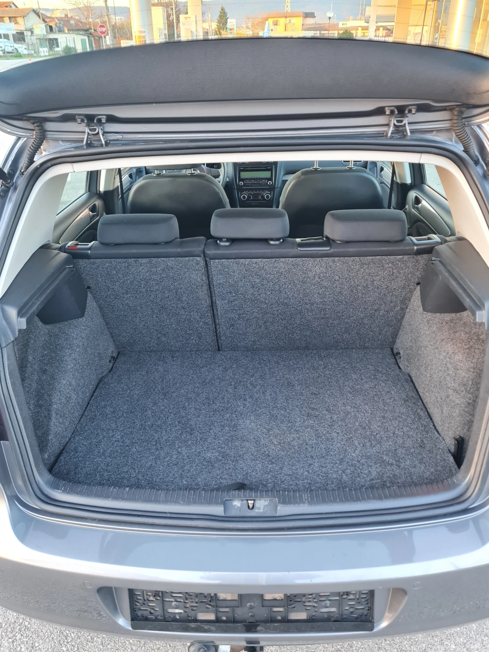 VW Golf 1.6куб.105к.с.  - изображение 5