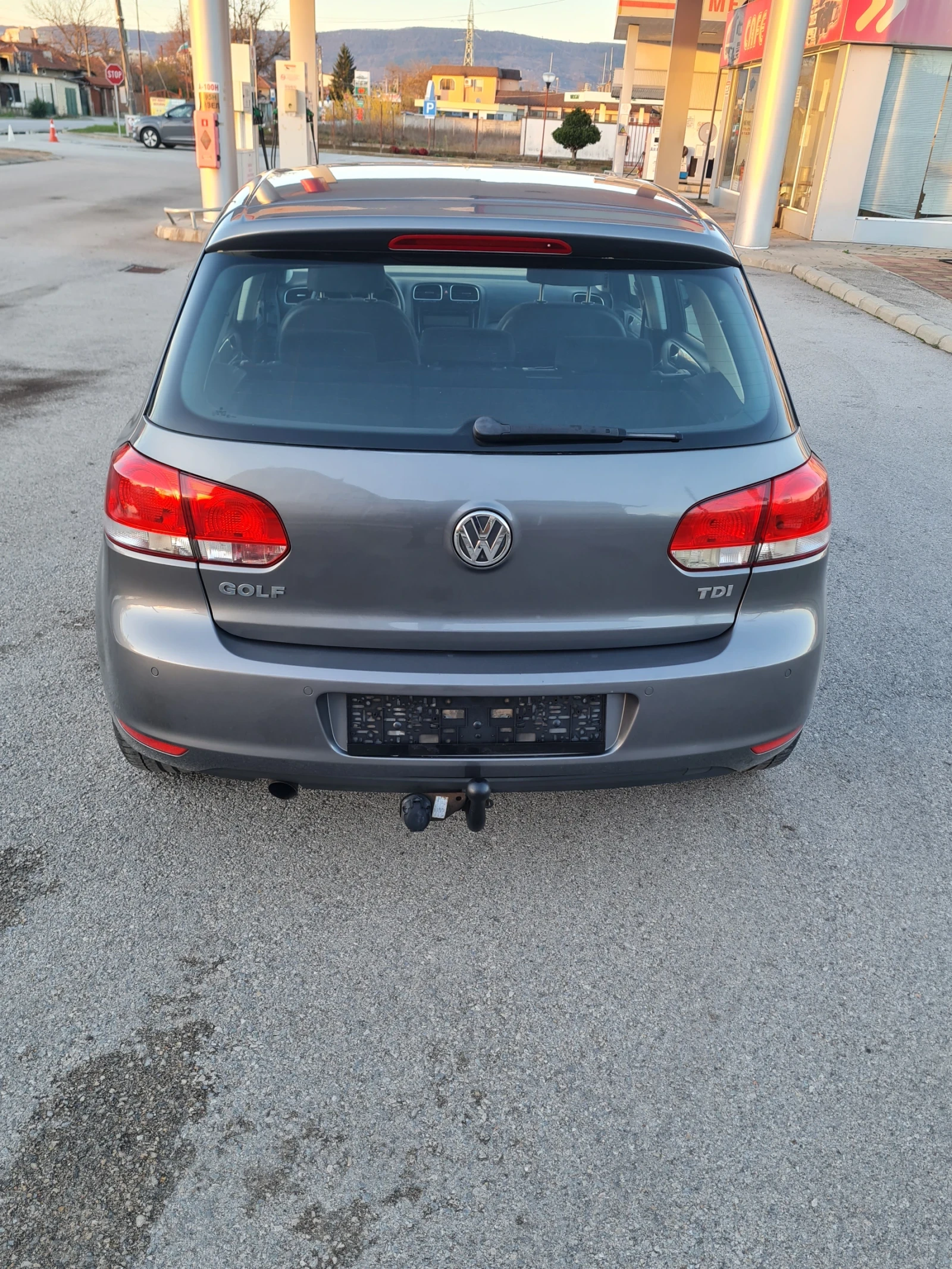 VW Golf 1.6куб.105к.с.  - изображение 2