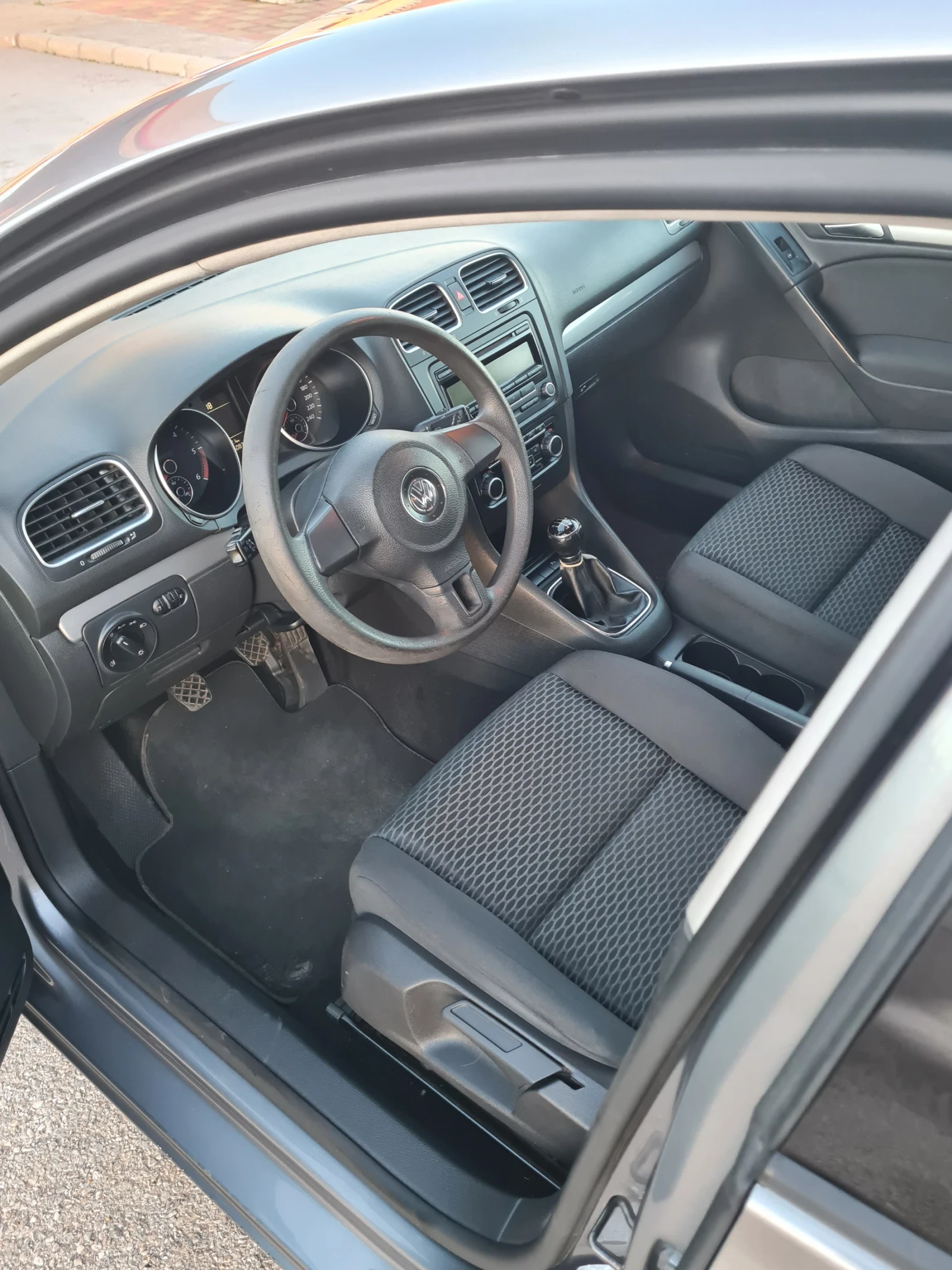 VW Golf 1.6куб.105к.с.  - изображение 7