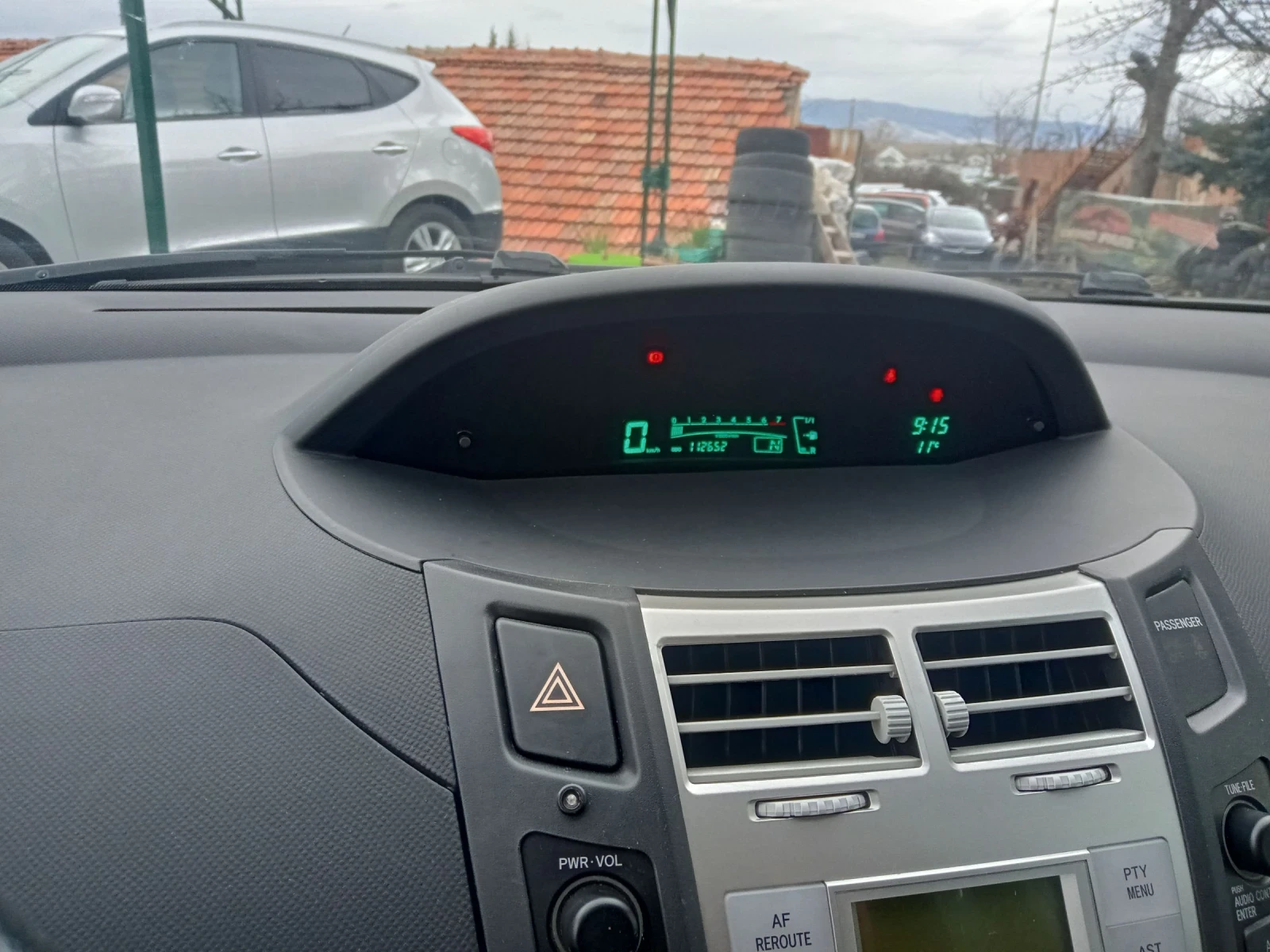 Toyota Yaris 1.3������ | Mobile.bg � ����������� 9