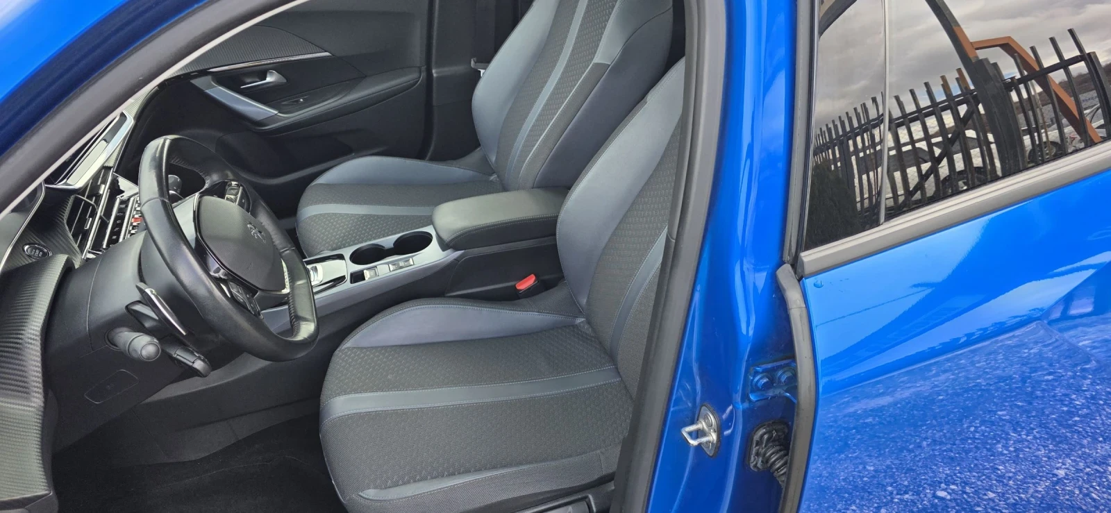 Peugeot 2008 1.5 Hdi-Allure-Virtual cockpit-Automat-Camera-Pano - изображение 10