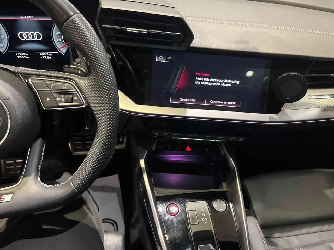 Audi S3 * Technik * CARFAX * ПАНОРАМА * KEYLESS * ПОДГРЕВИ - изображение 9