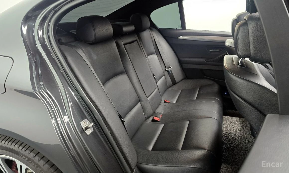 BMW 535 * M-SPORT* ПОДГРЕВ* 360* HEAD-UP* ШИБИДАХ* , снимка 11 - Автомобили и джипове - 54115019