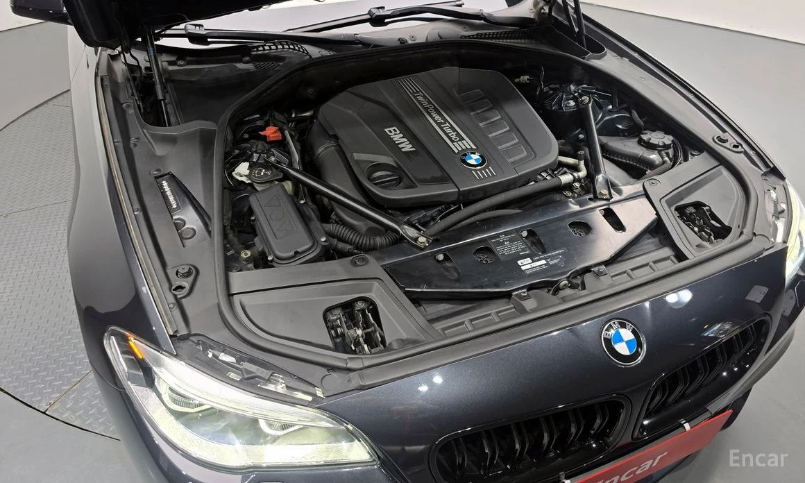 BMW 535 * M-SPORT* ПОДГРЕВ* 360* HEAD-UP* ШИБИДАХ* , снимка 6 - Автомобили и джипове - 54115019