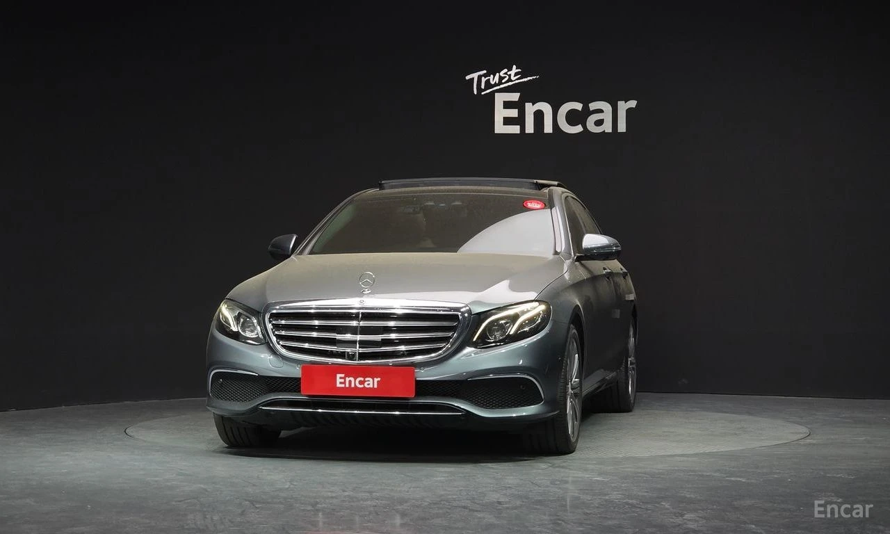 Mercedes-Benz E 450 HEADUP* BURMESTER* ПОДГРЕВ* 360, снимка 3 - Автомобили и джипове - 54453932