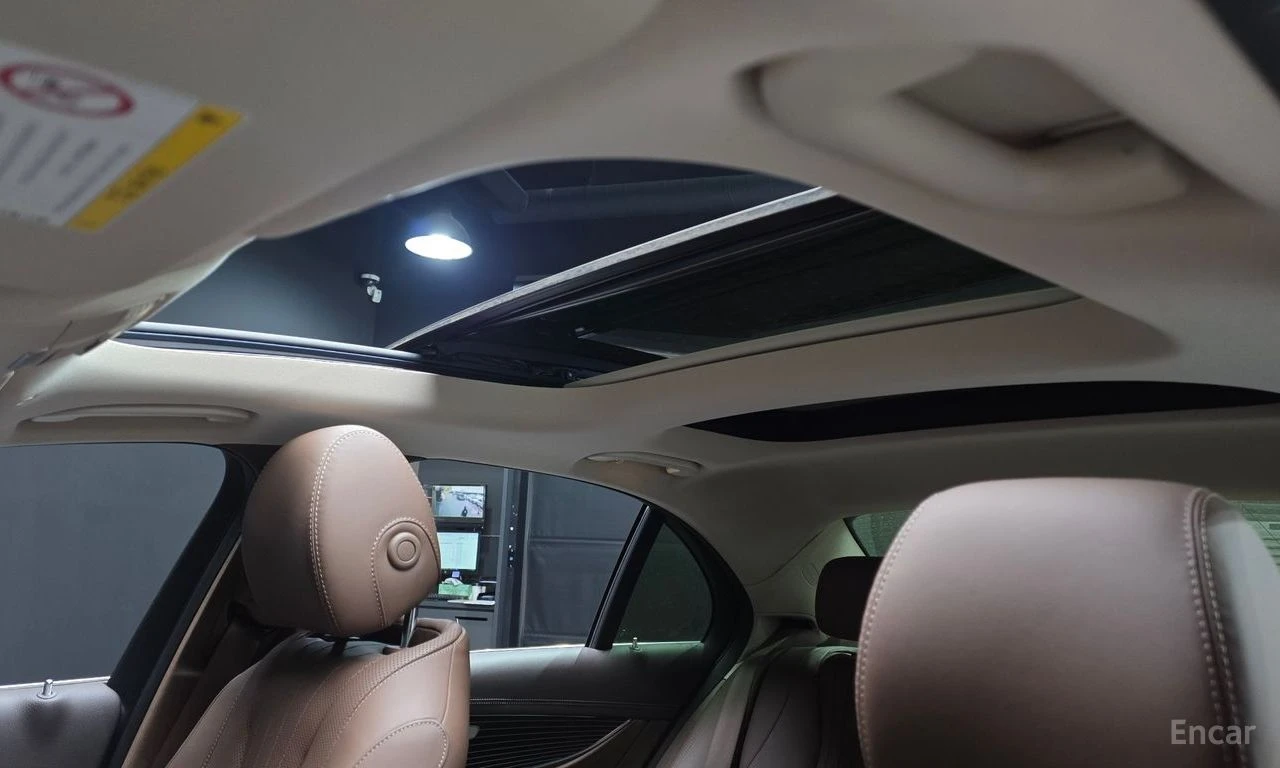 Mercedes-Benz E 450 HEADUP* BURMESTER* ПОДГРЕВ* 360, снимка 16 - Автомобили и джипове - 54453932