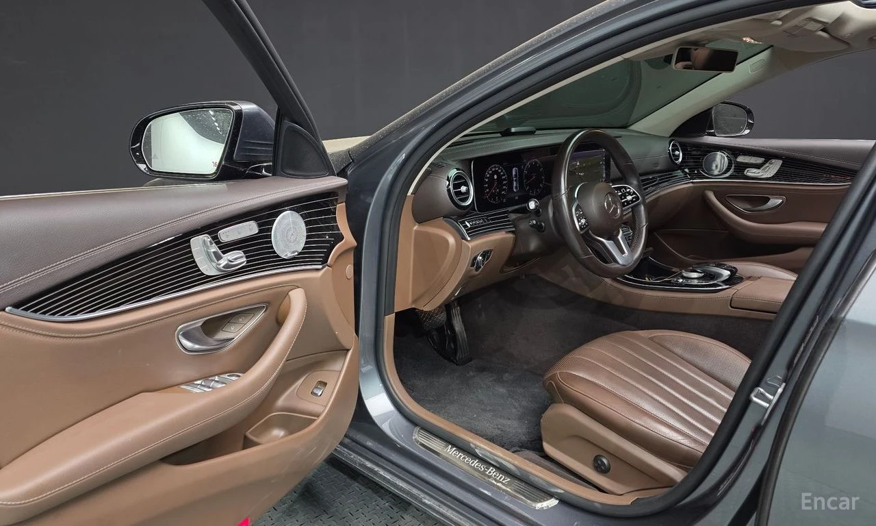 Mercedes-Benz E 450 HEADUP* BURMESTER* ПОДГРЕВ* 360, снимка 9 - Автомобили и джипове - 54453932