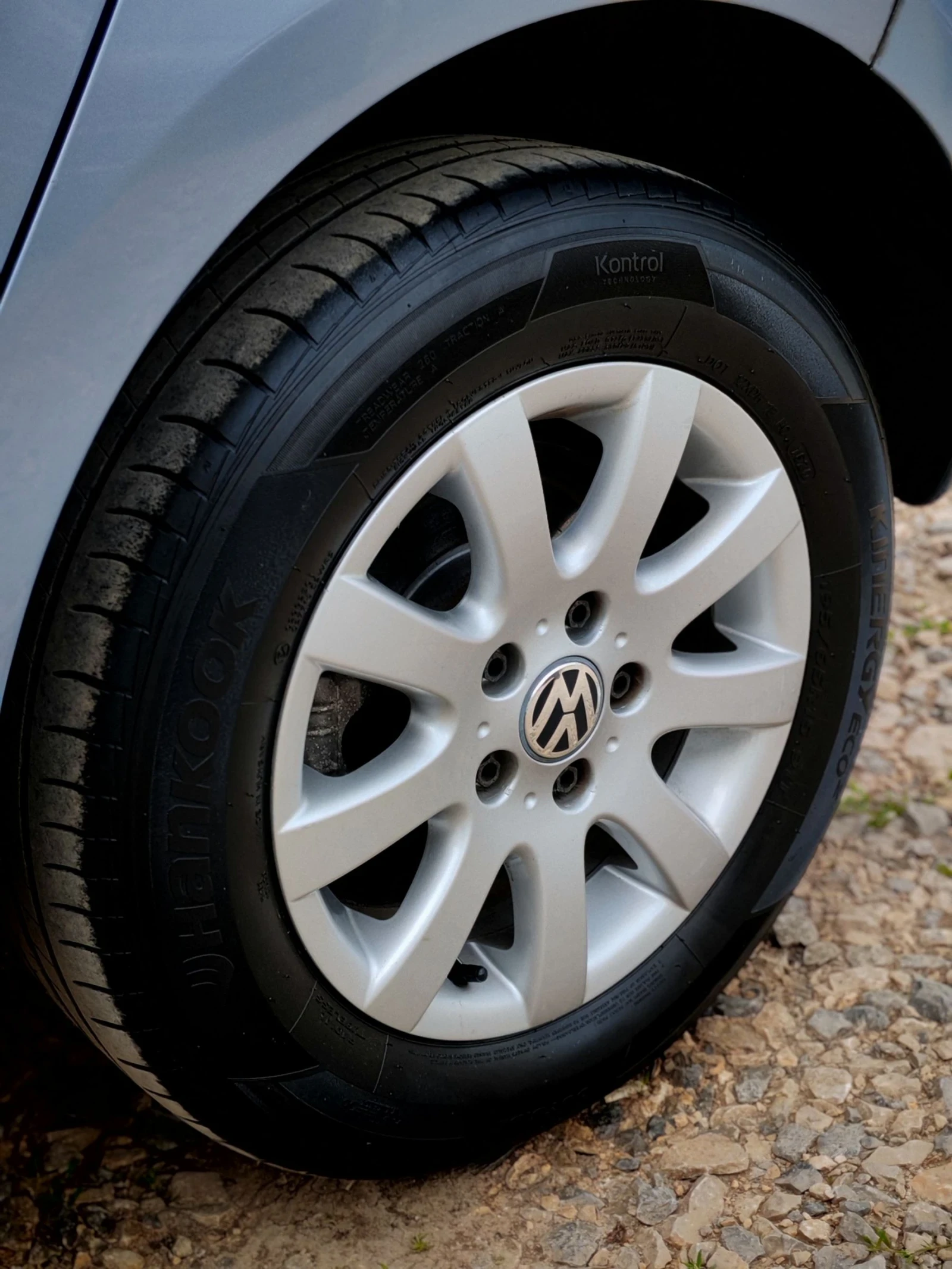VW Golf 1.4I(80)* КЛИМАТИК* НОВ ВНОС* , снимка 17 - Автомобили и джипове - 54610413