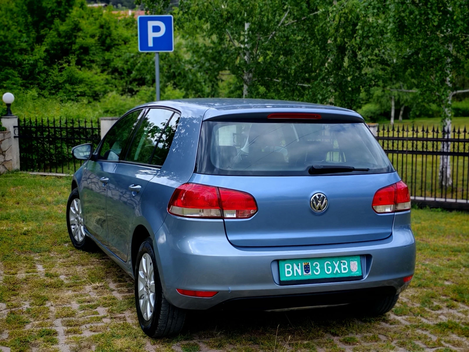 VW Golf 1.4I(80)* КЛИМАТИК* НОВ ВНОС* , снимка 5 - Автомобили и джипове - 54610413