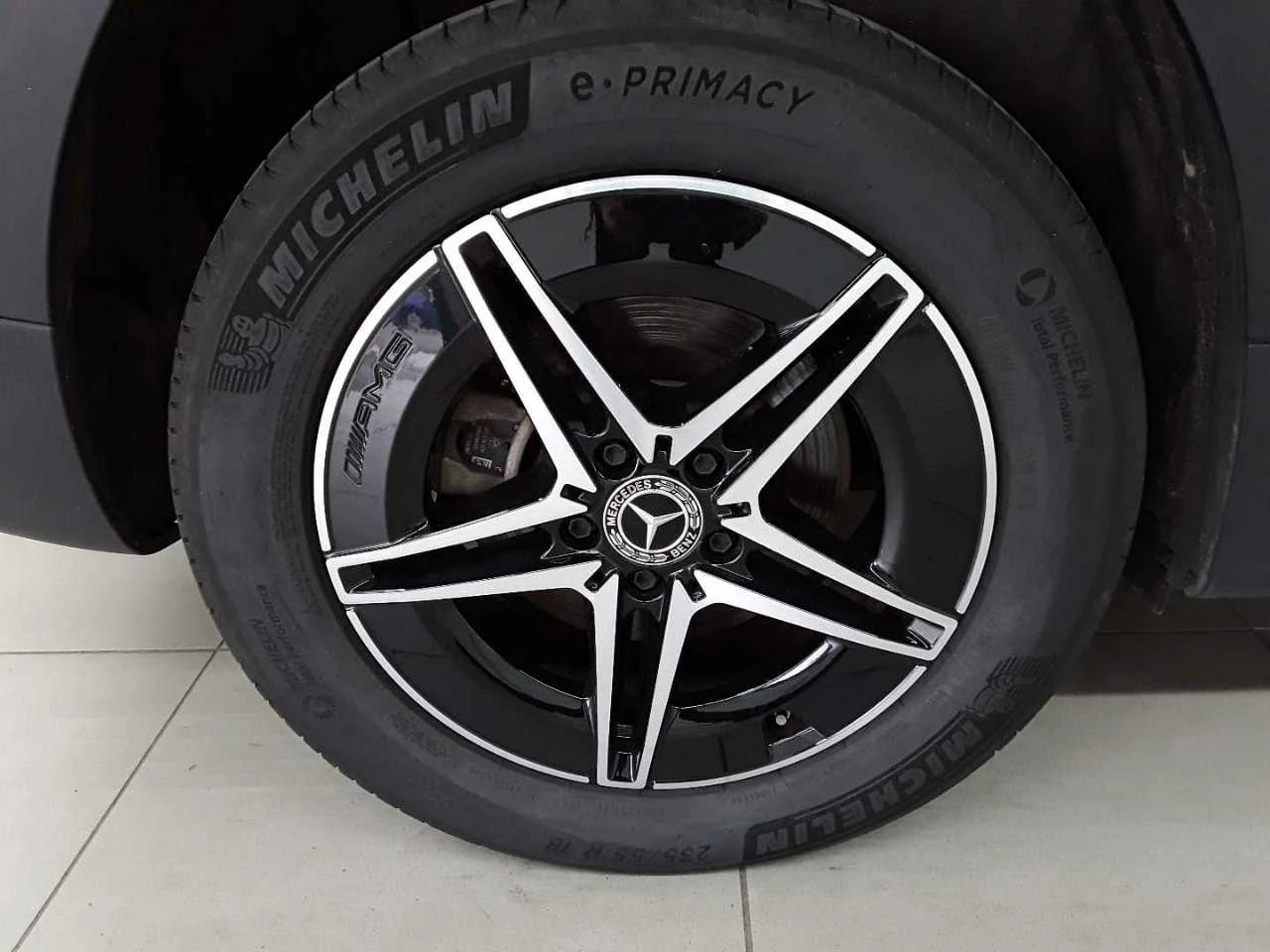 Mercedes-Benz EQB 250+ AMG Advanced, снимка 3 - Автомобили и джипове - 54958435