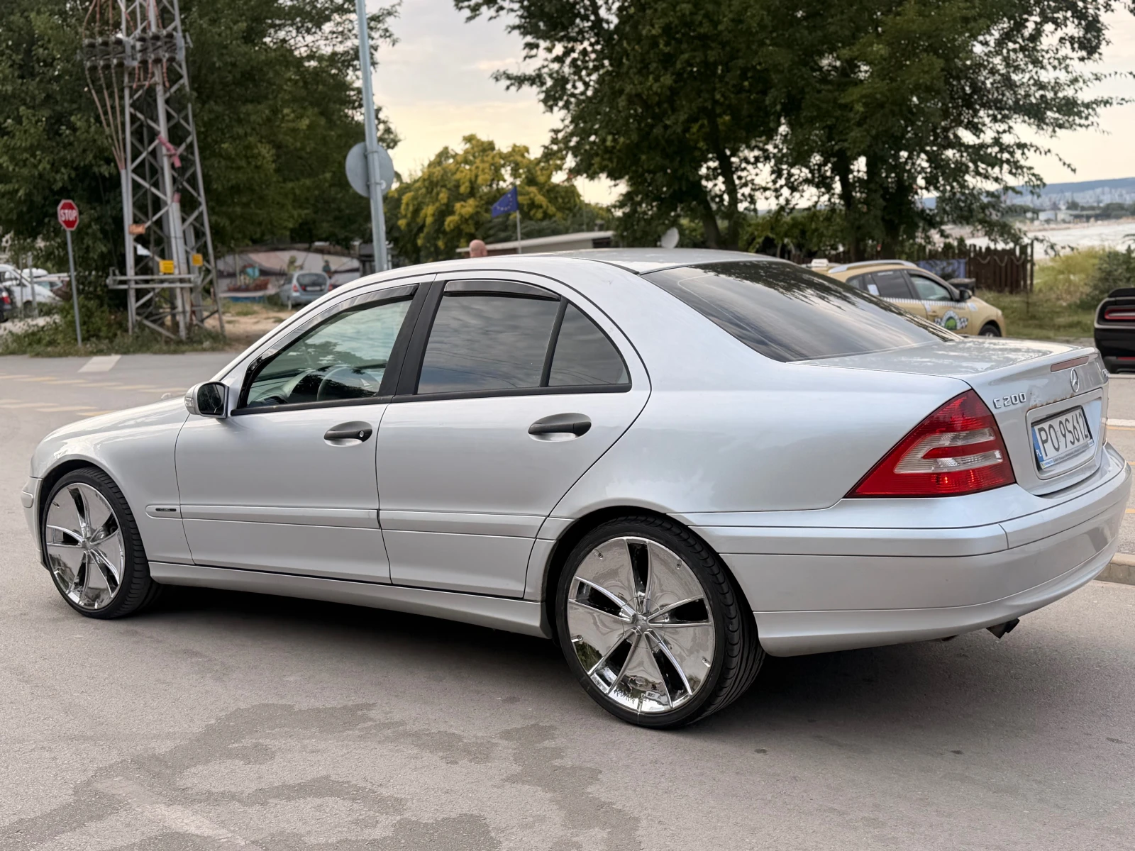 Mercedes-Benz C 200 Facelift, снимка 3 - Автомобили и джипове - 55659058
