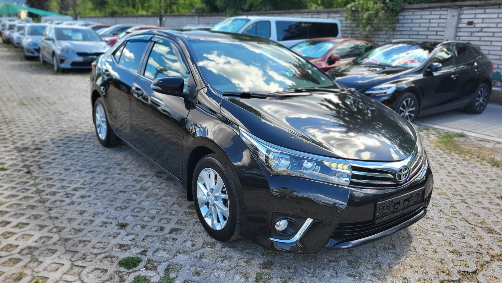 Toyota Corolla 1.6i, снимка 3 - Автомобили и джипове - 55950821