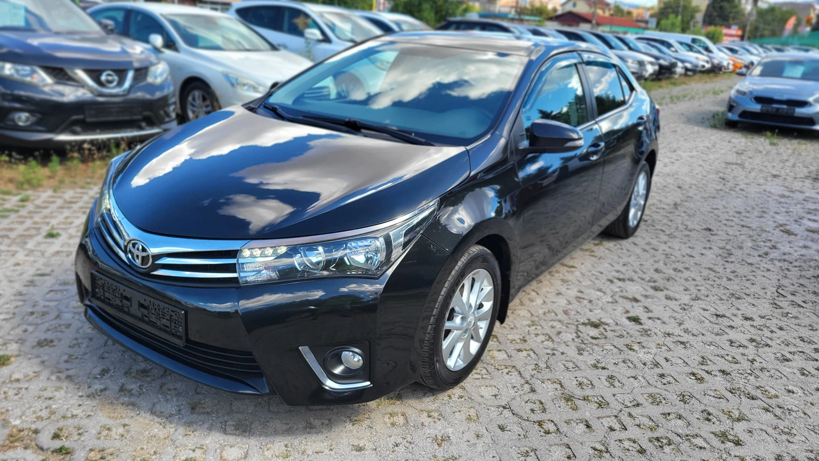 Toyota Corolla 1.6i, снимка 2 - Автомобили и джипове - 55950821