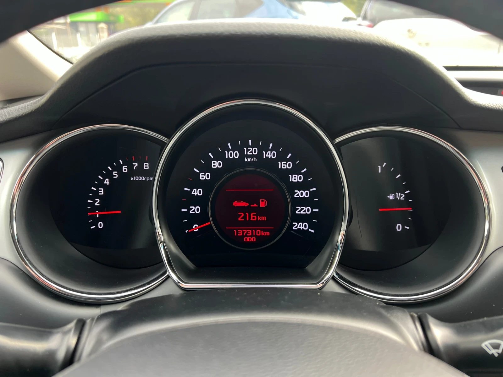 Kia Ceed 1.6i Бензин ШВЕЙЦАРИЯ, снимка 12 - Автомобили и джипове - 56609461
