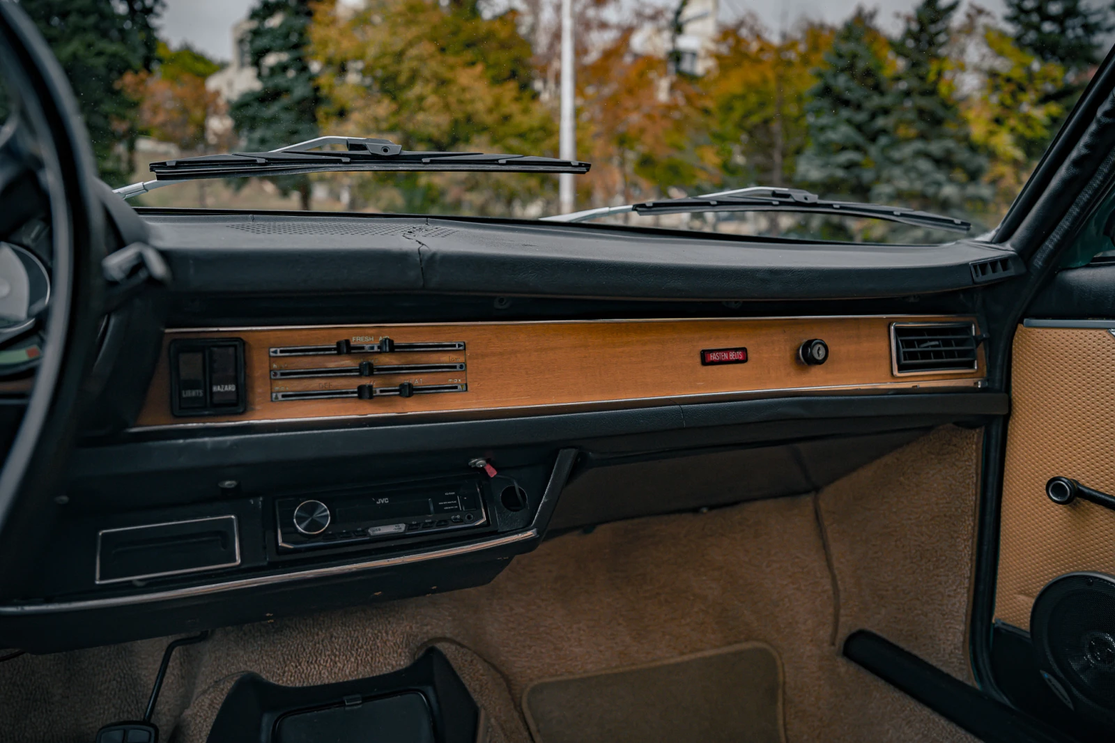 Audi 100 LS, снимка 14 - Автомобили и джипове - 56721924