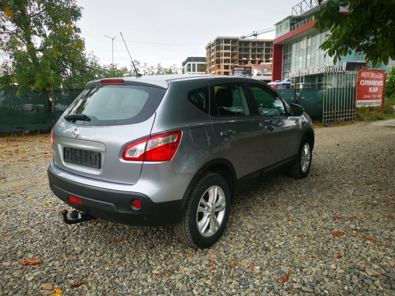 Nissan Qashqai 1.6i 117hp, снимка 4 - Автомобили и джипове - 47446373