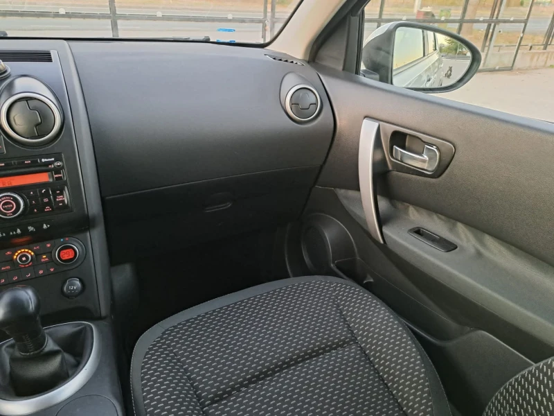 Nissan Qashqai 1.6i/115к.с/ГАЗ - Бензин, снимка 8 - Автомобили и джипове - 47741890