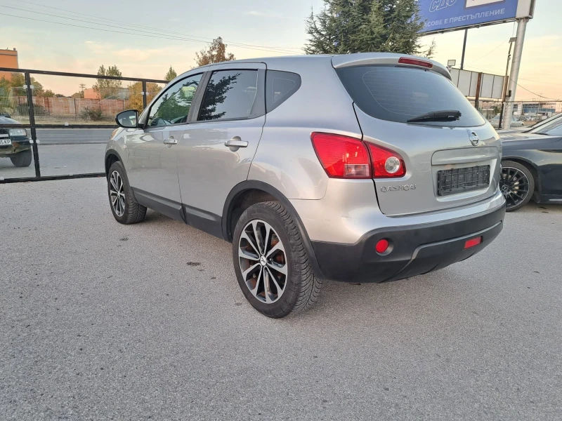 Nissan Qashqai 1.6i/115к.с/ГАЗ - Бензин, снимка 6 - Автомобили и джипове - 47741890