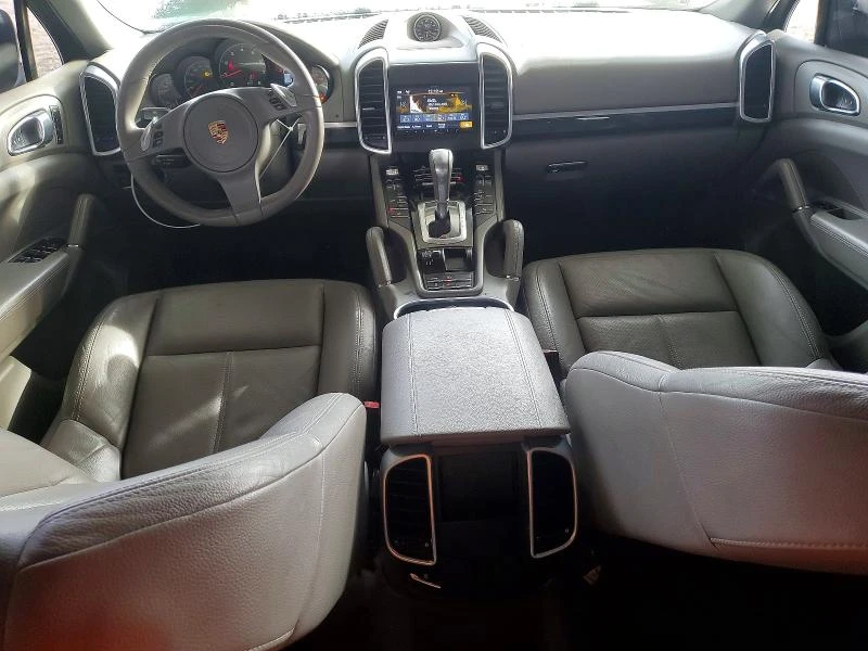 Porsche Cayenne 3.6L 6 ALL WHEEL DRIVE, снимка 8 - Автомобили и джипове - 53749656