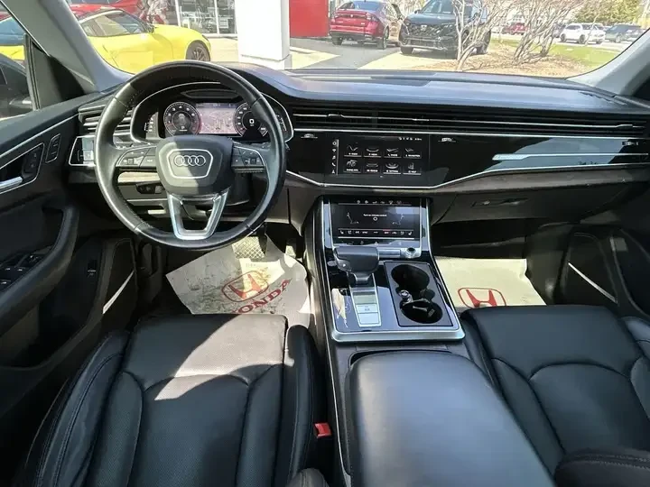 Audi Q8 Prestige/MATRIX/ОБДУХВАНЕ/ПАНОРАМА/360, снимка 12 - Автомобили и джипове - 54343696