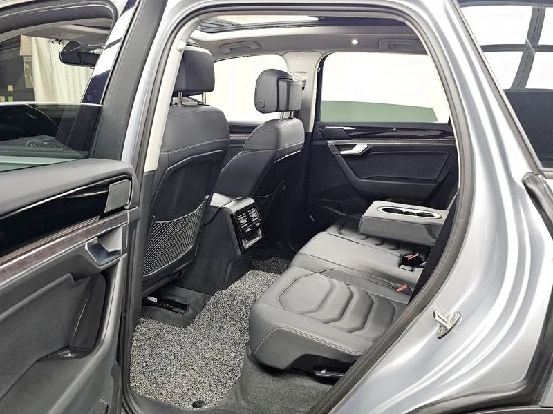 VW Touareg 3.0 TDI Premium| 231�.�.| ���.��������� | Mobile.bg � ����������� 11