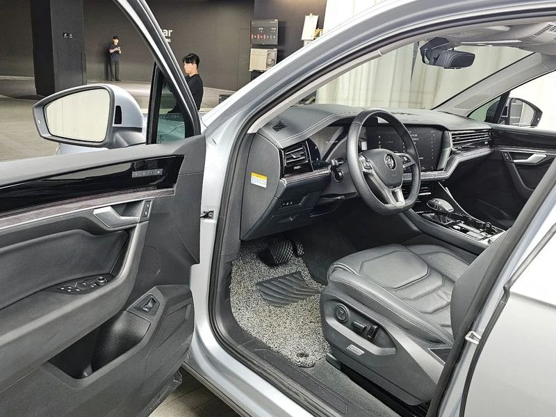 VW Touareg 3.0 TDI Premium| 231�.�.| ���.��������� | Mobile.bg � ����������� 10