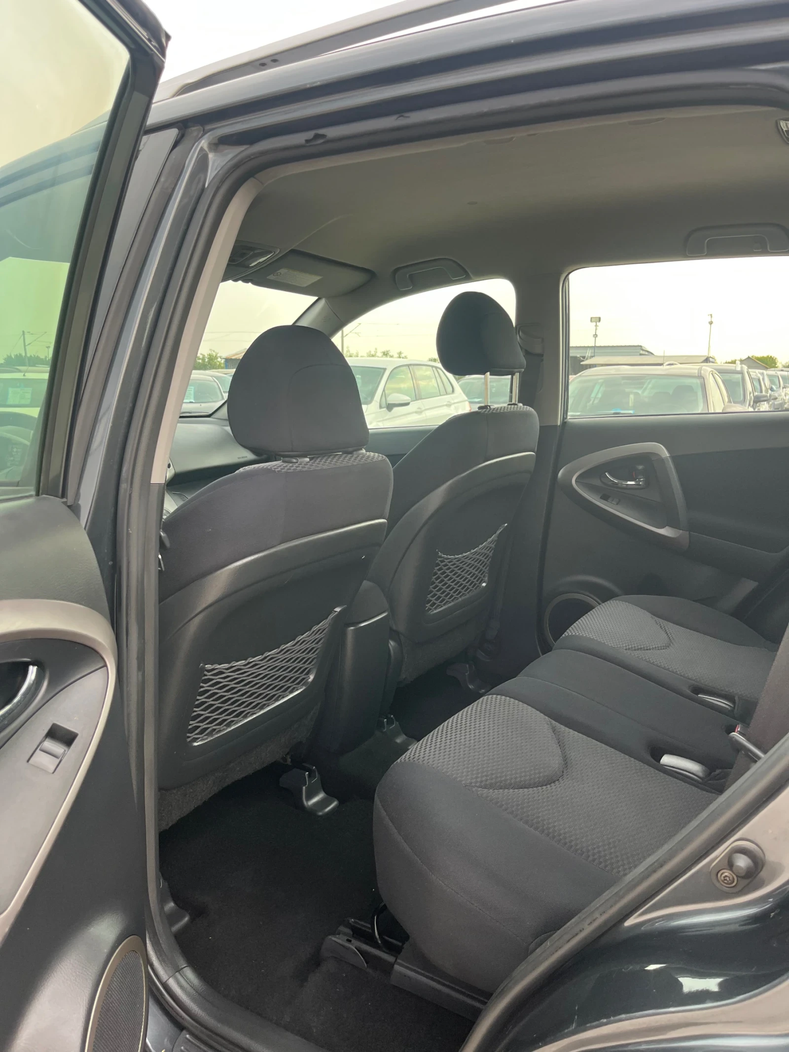 Toyota Rav4 2.2 D4D - изображение 8