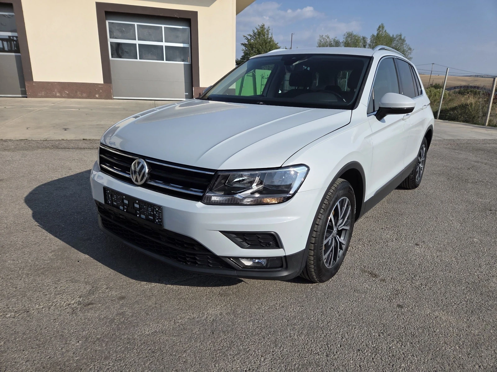 VW Tiguan 11.2018/ 157000/ 1.6TDI | Mobile.bg   1