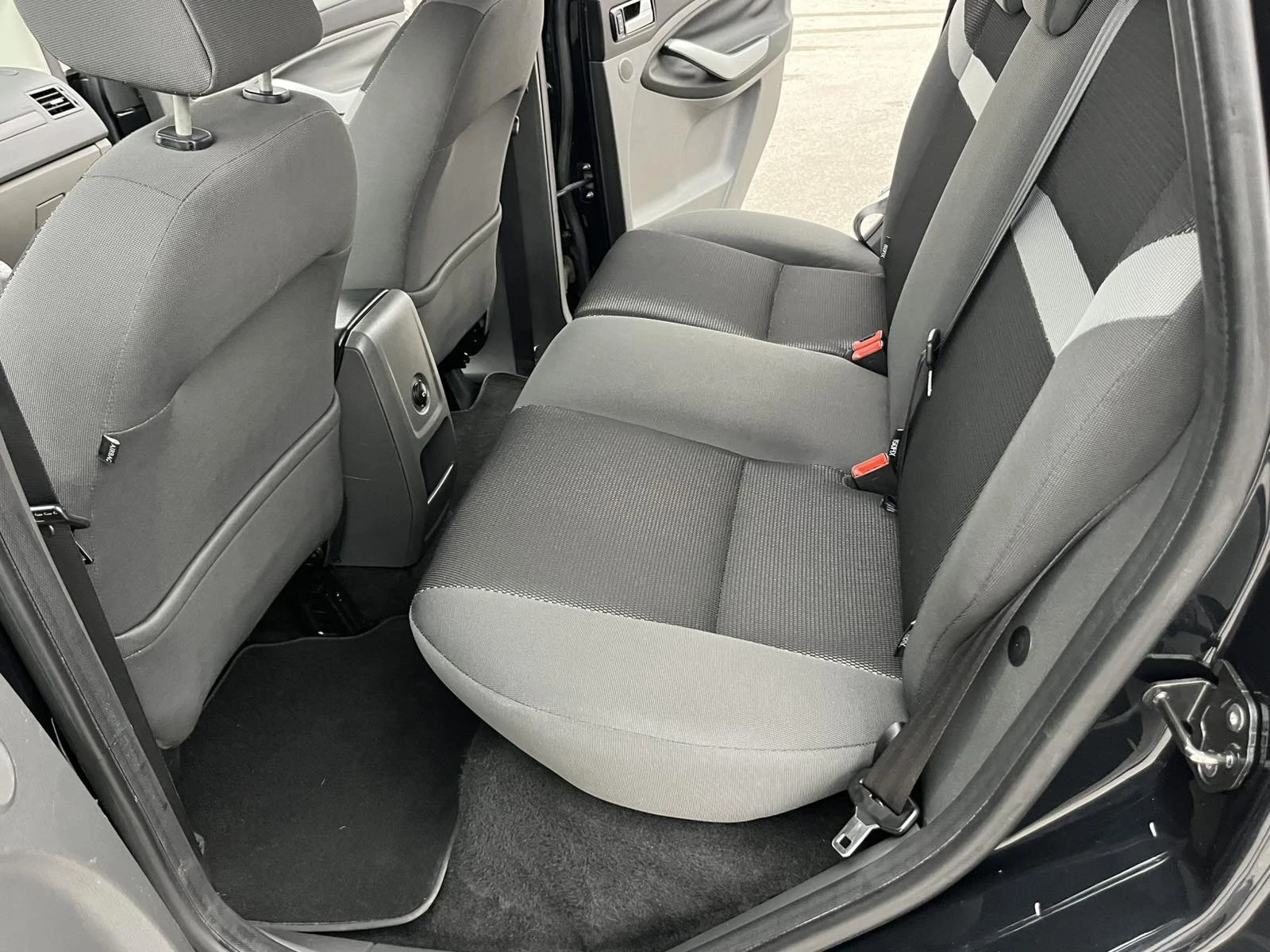 Ford Kuga 2.0TDCI 163 6  EURO 5 NAVI   | Mobile.bg   9