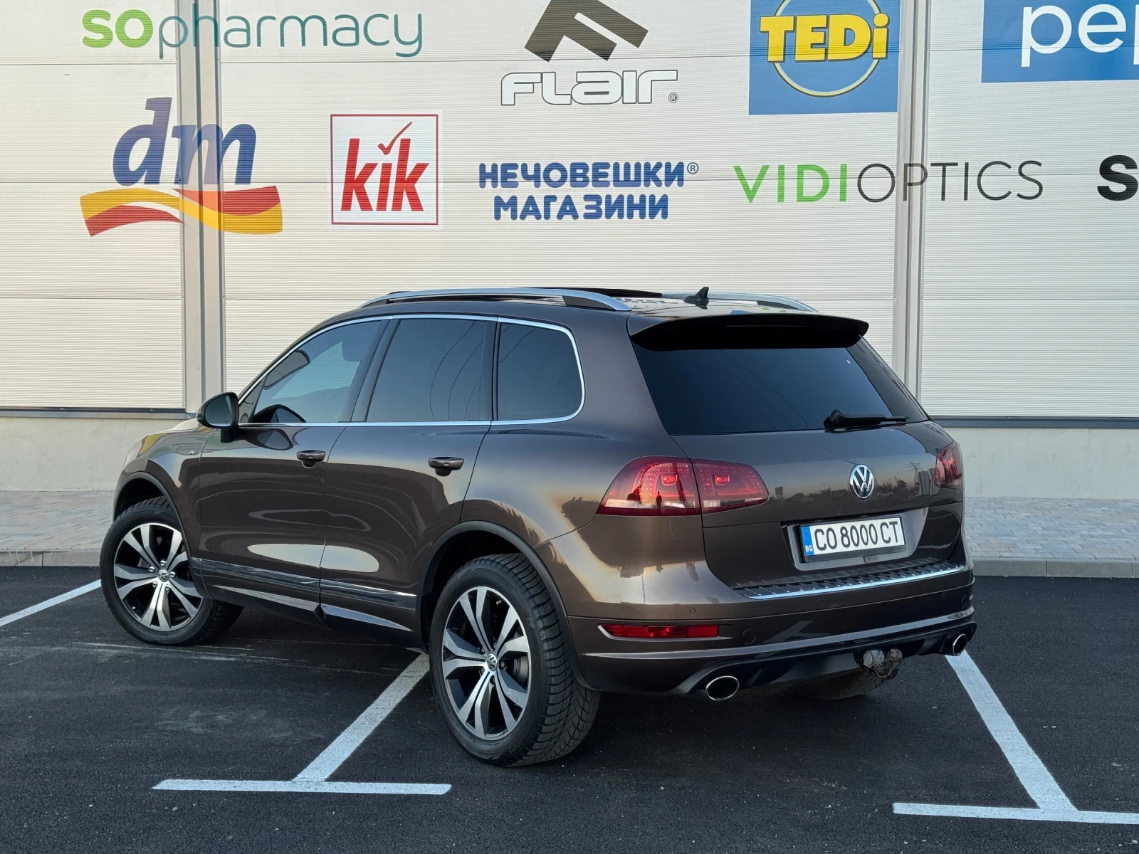 VW Touareg R-Line / ОБСЛУЖЕНИ ГЛАВИ / СМЕНЕНИ ВЕРИГИ / ЛИЗИНГ, снимка 6 - Автомобили и джипове - 54072295