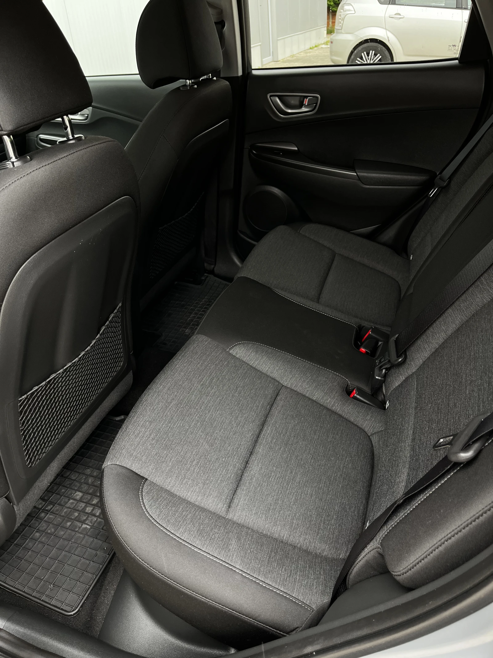 Hyundai Kona EV 39KW/h 35000km.SOH 100%, KAMERA, ГАРАНЦИЯ, снимка 15 - Автомобили и джипове - 54445113