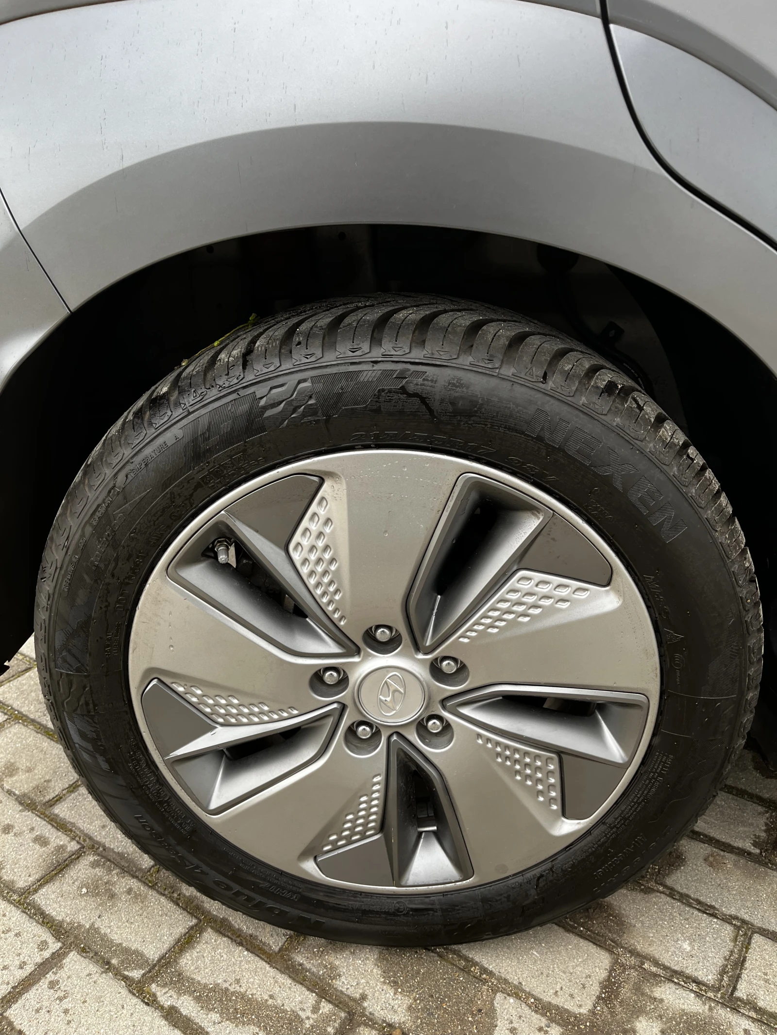 Hyundai Kona EV 39KW/h 35000km.SOH 100%, KAMERA, ГАРАНЦИЯ, снимка 8 - Автомобили и джипове - 54445113