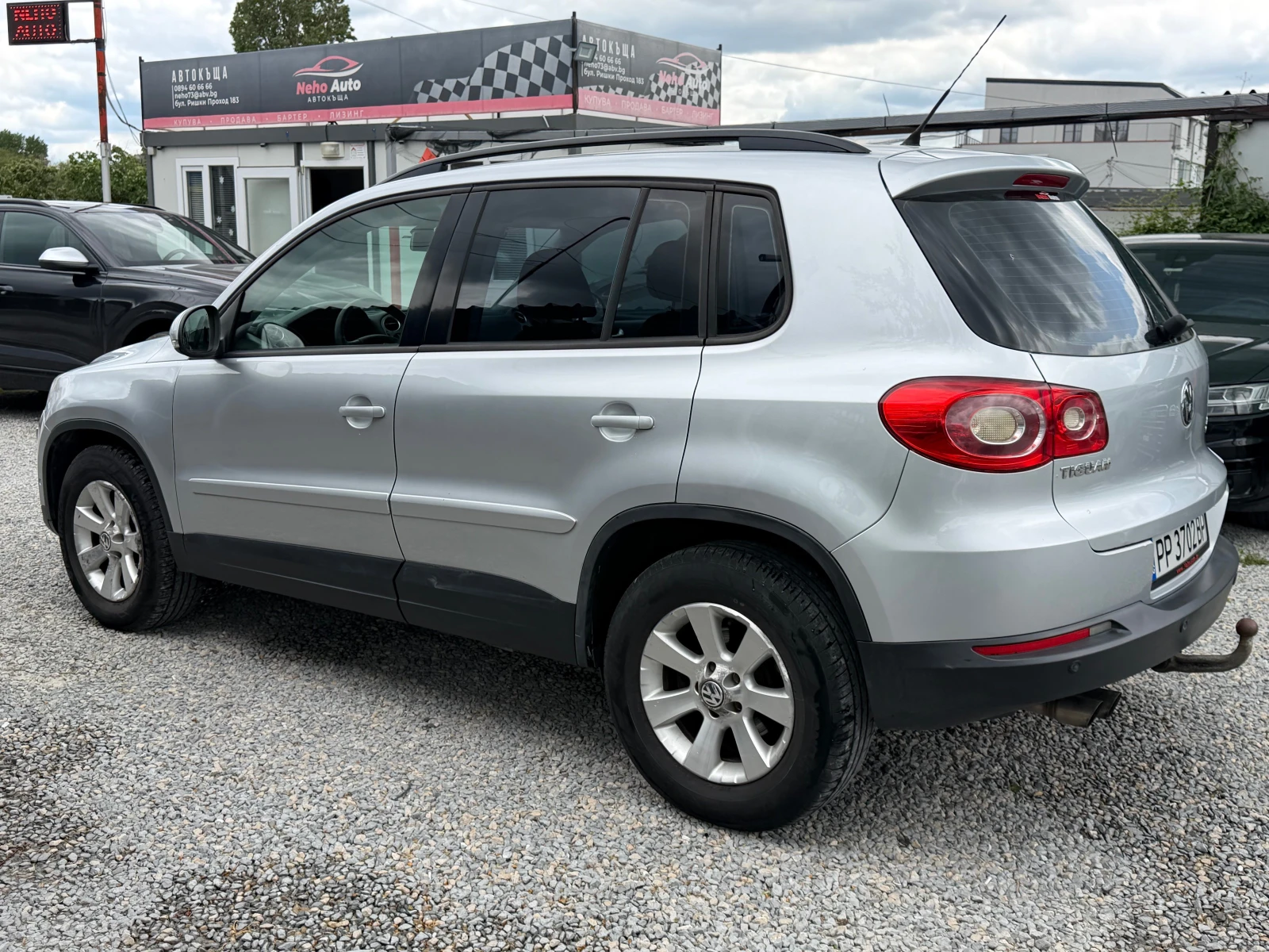 VW Tiguan Barter, снимка 12 - Автомобили и джипове - 54602676