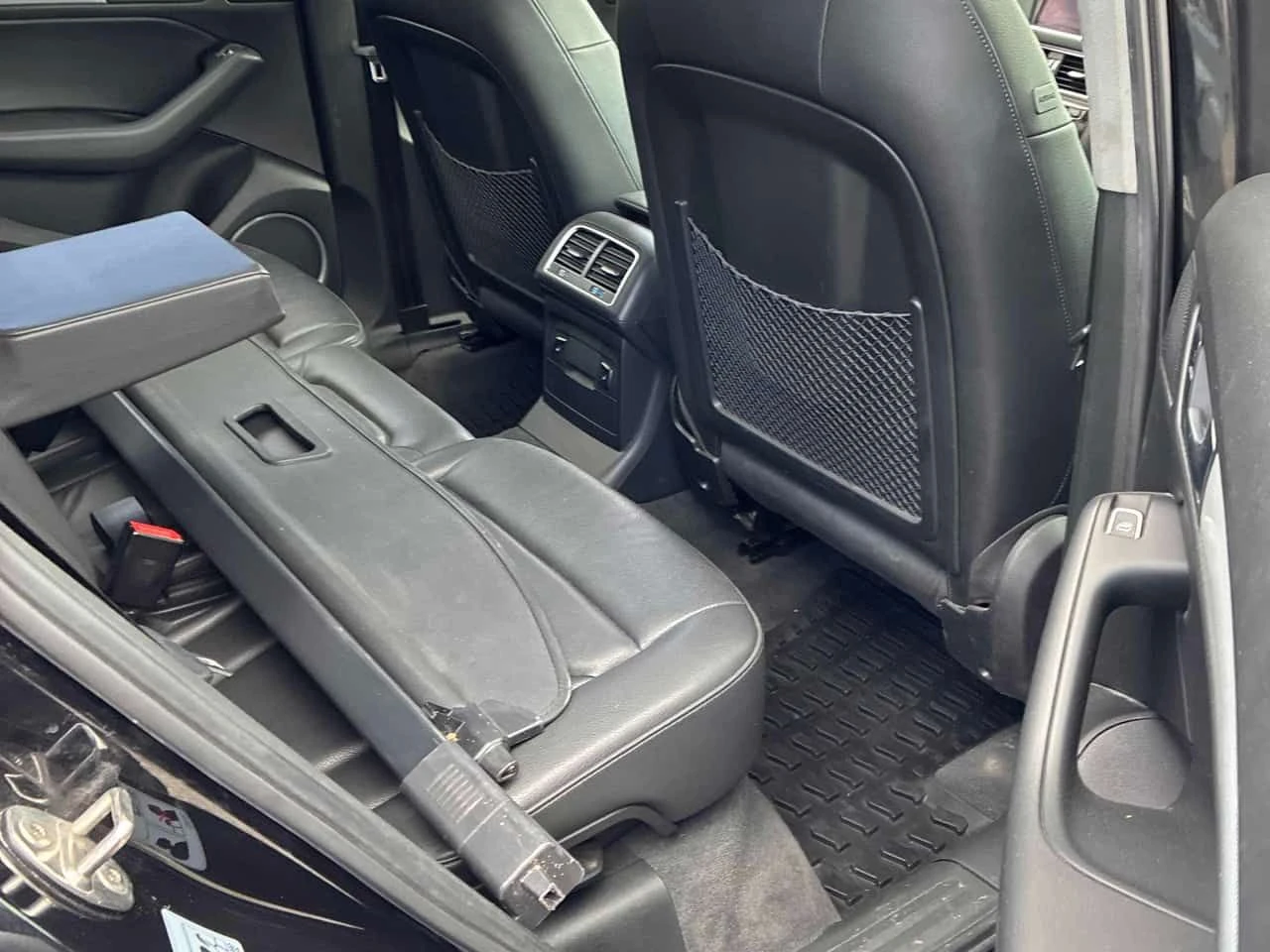 Audi Q5 * 2.0L Technik * CARFAX * ОТ ПРЕДСТАВИТЕЛСТВО, снимка 11 - Автомобили и джипове - 54939296