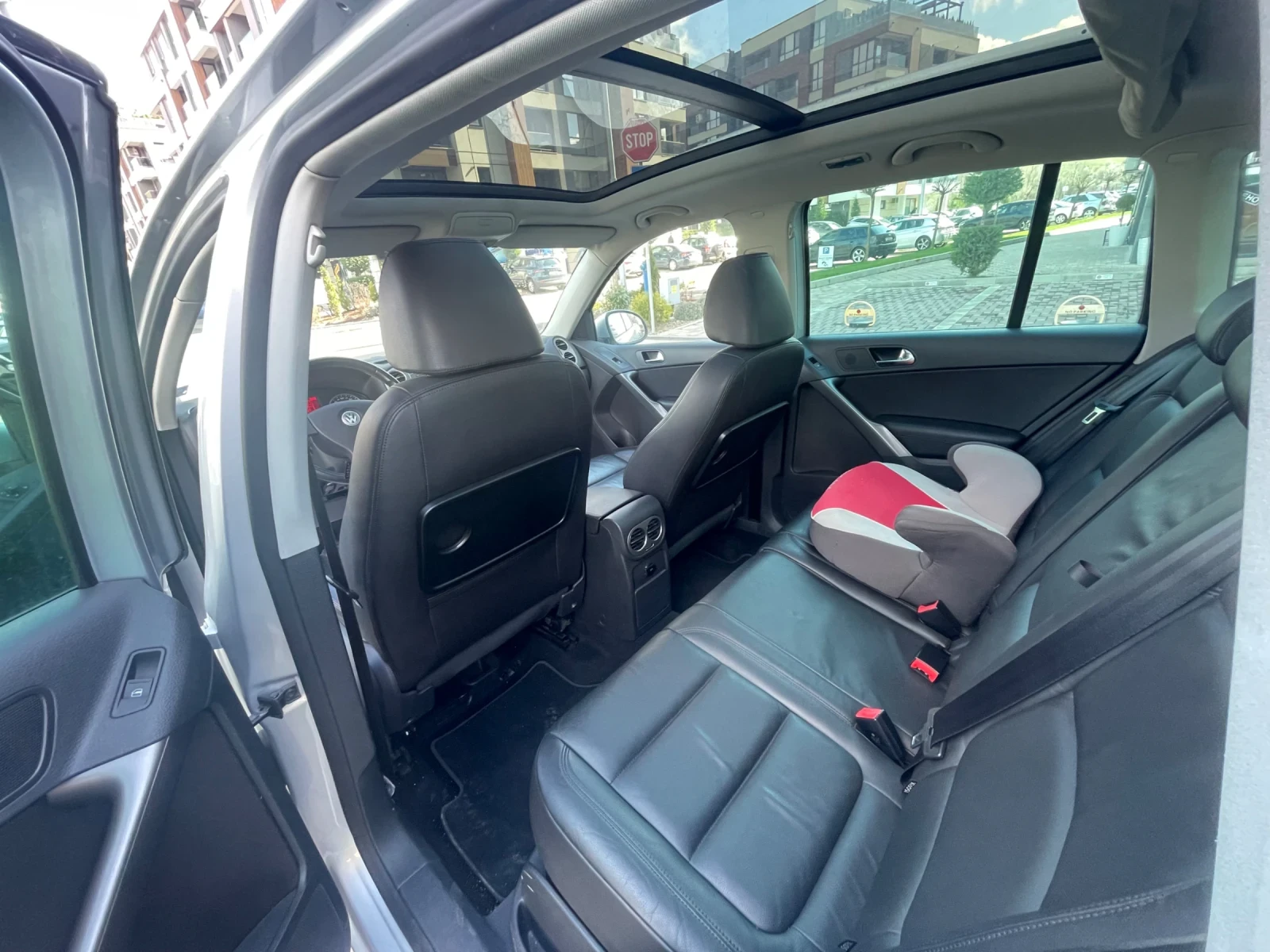 VW Tiguan, снимка 6 - Автомобили и джипове - 55510263