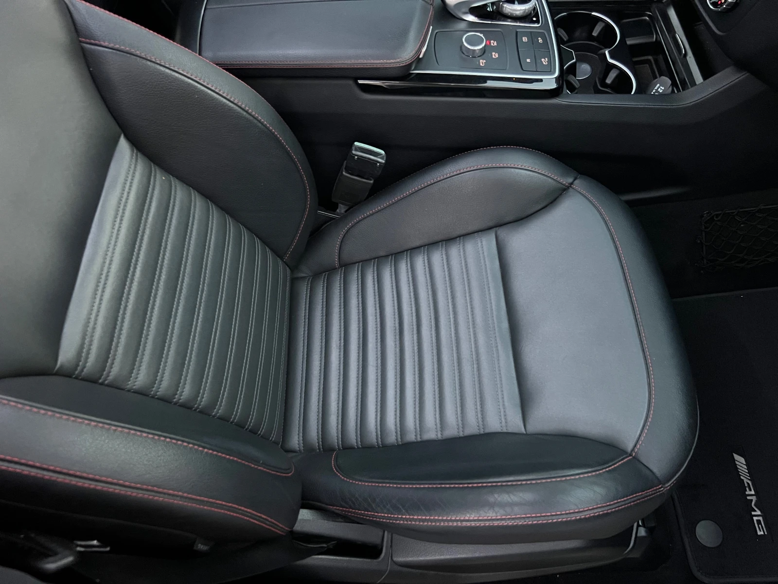 Mercedes-Benz GLE Coupe 350d/AMG/PANORAMA/4MATIC/NAVI/360KAMERA/FULL/MAX, снимка 13 - Автомобили и джипове - 55873726