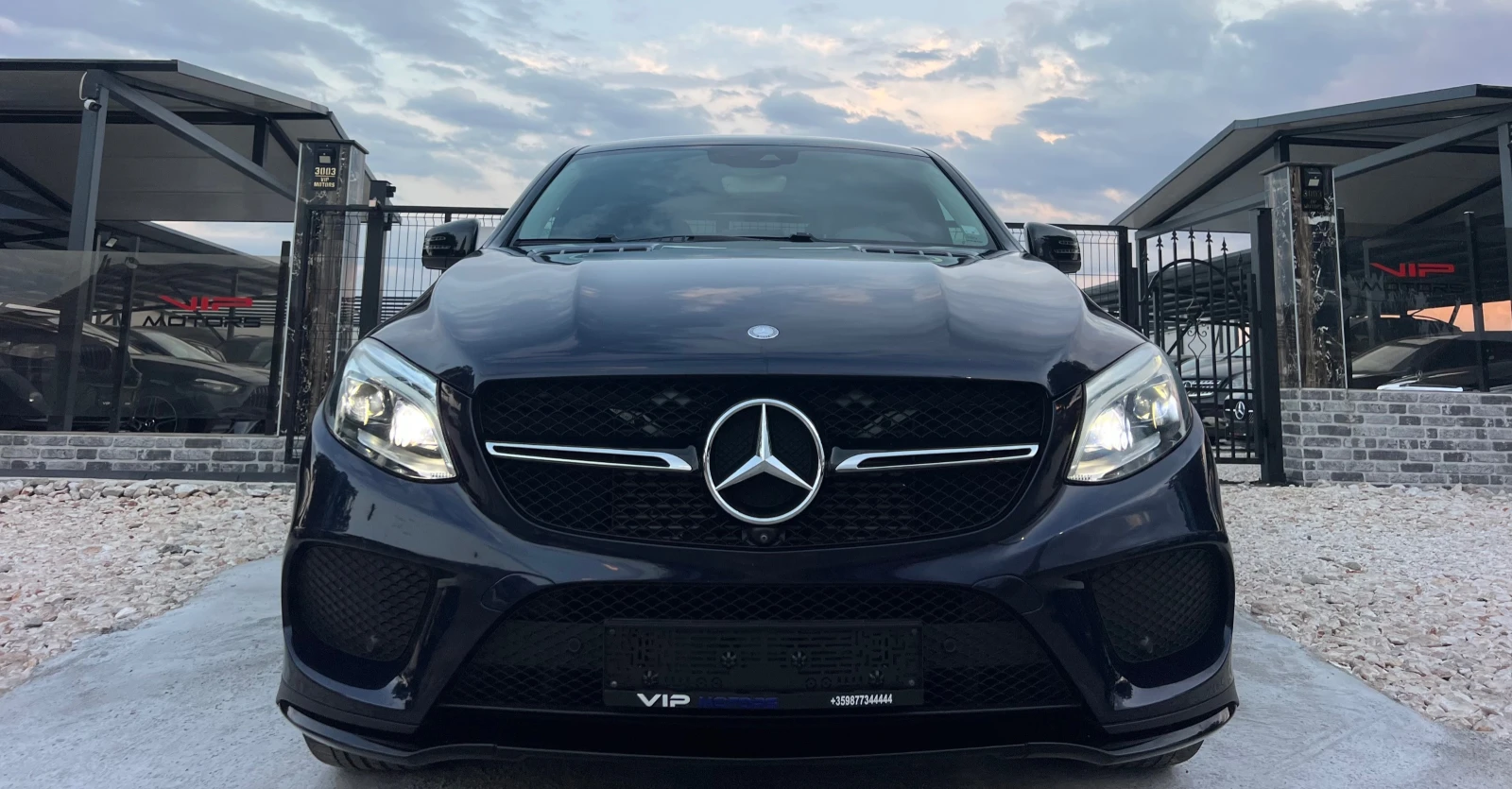 Mercedes-Benz GLE Coupe 350d/AMG/PANORAMA/4MATIC/NAVI/360KAMERA/FULL/MAX, снимка 2 - Автомобили и джипове - 55873726