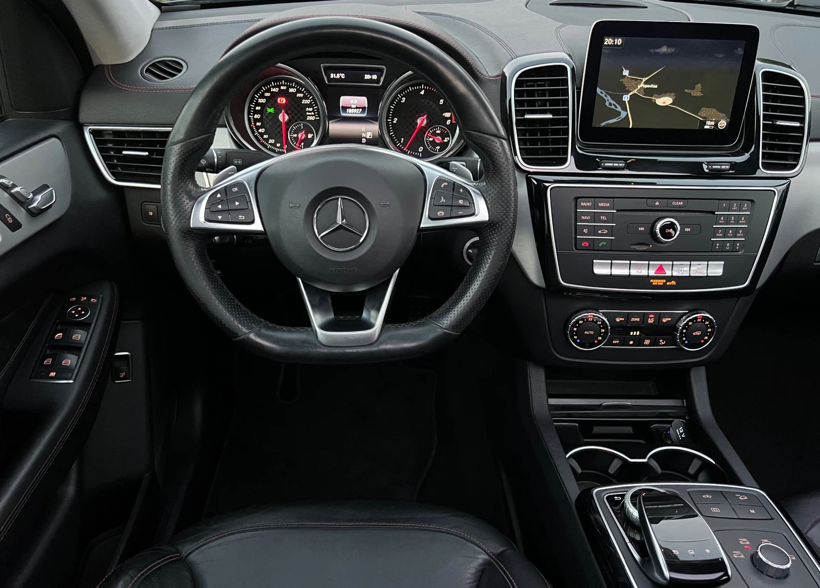 Mercedes-Benz GLE Coupe 350d/AMG/PANORAMA/4MATIC/NAVI/360KAMERA/FULL/MAX, снимка 15 - Автомобили и джипове - 55873726