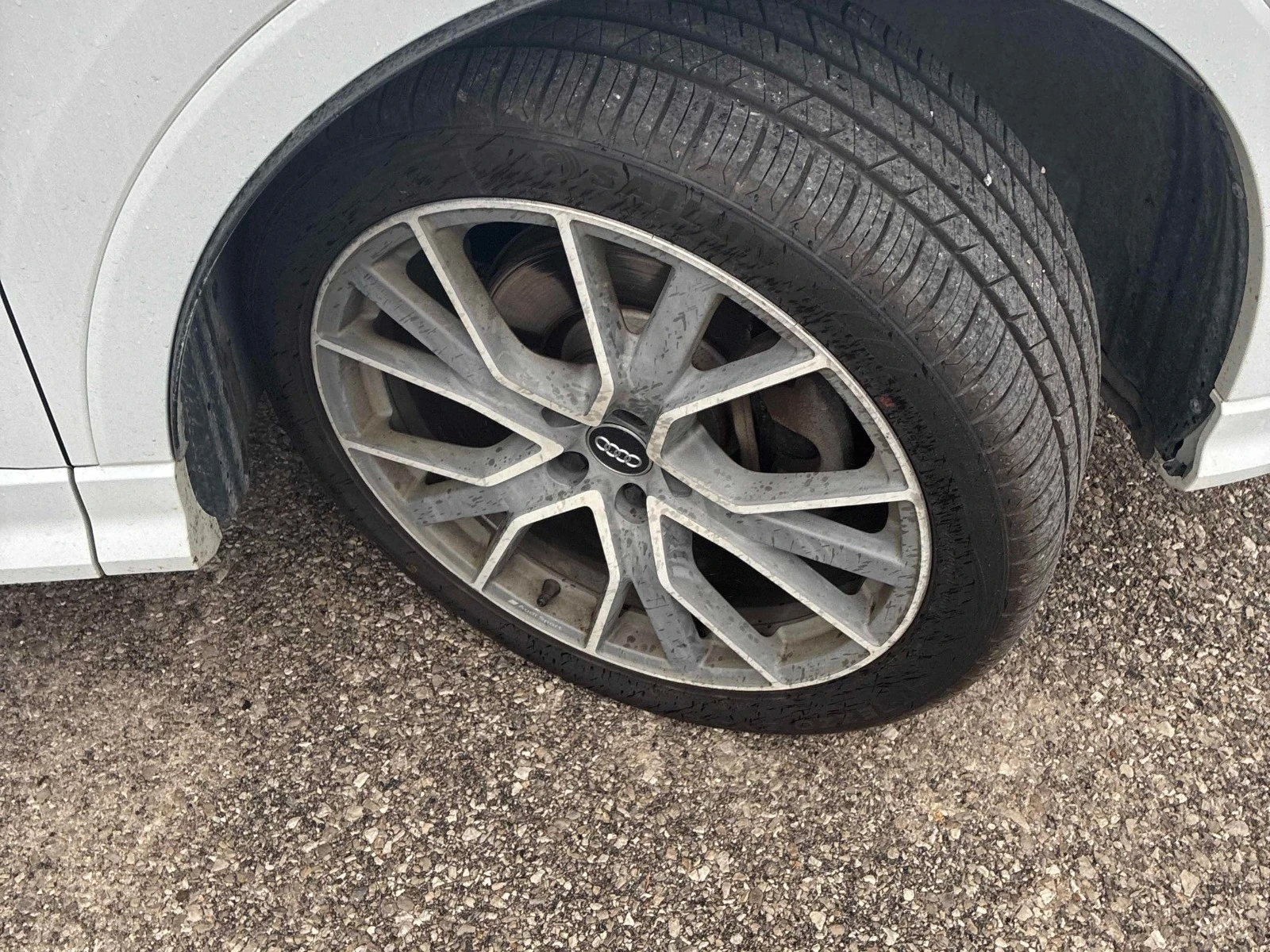 Audi Q3 Technik * АвтоКредит * (ЦЕНА ДО БГ), снимка 6 - Автомобили и джипове - 56329017