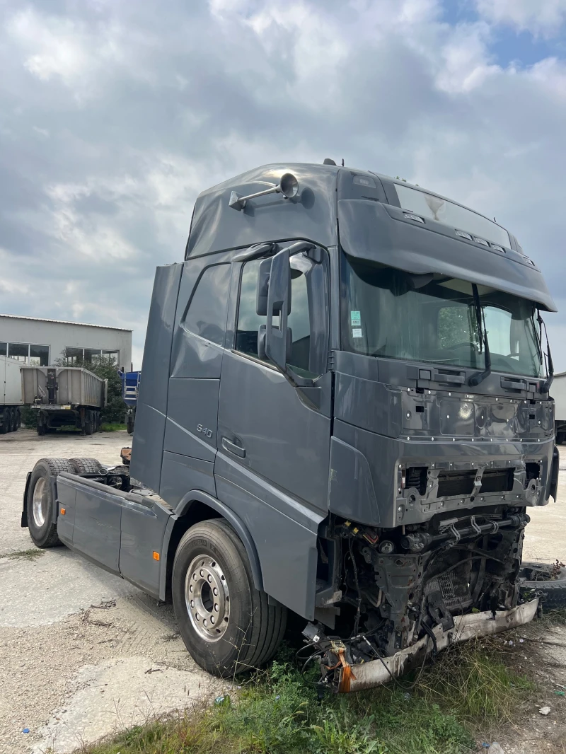 Volvo Fh, снимка 4 - Камиони - 47394103