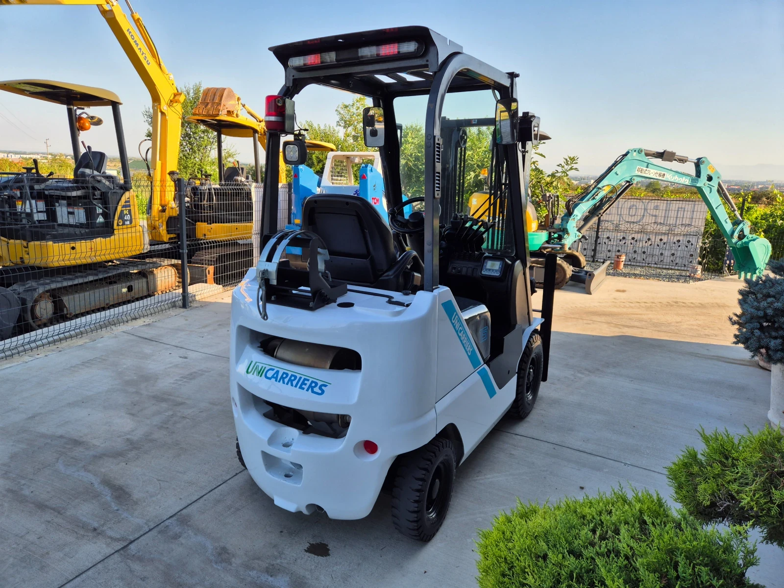  Nissan UniCarriers*  + *   | Mobile.bg   5